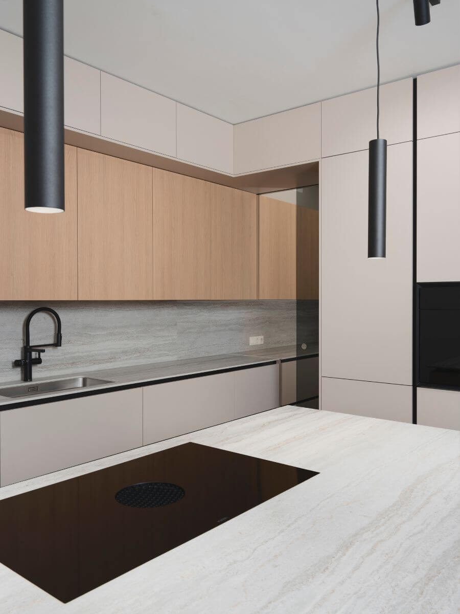 Küchenzeile mit integriertem Lichtdesign Graz – Moderne Küchenbeleuchtung & Planung