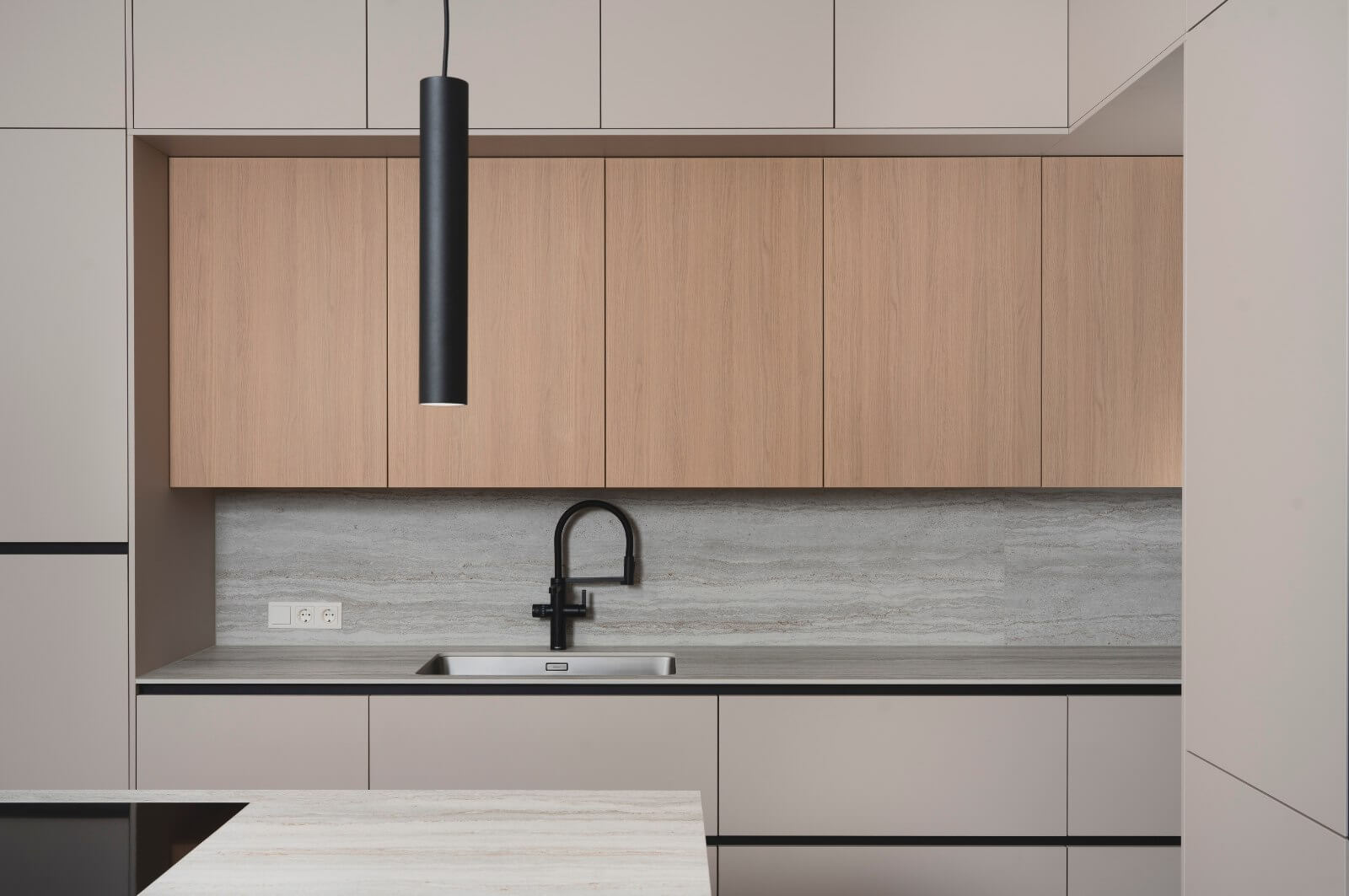 Ganzheitliche Küchen-Architektur Burgenland – Luxus-Kücheninsel Design